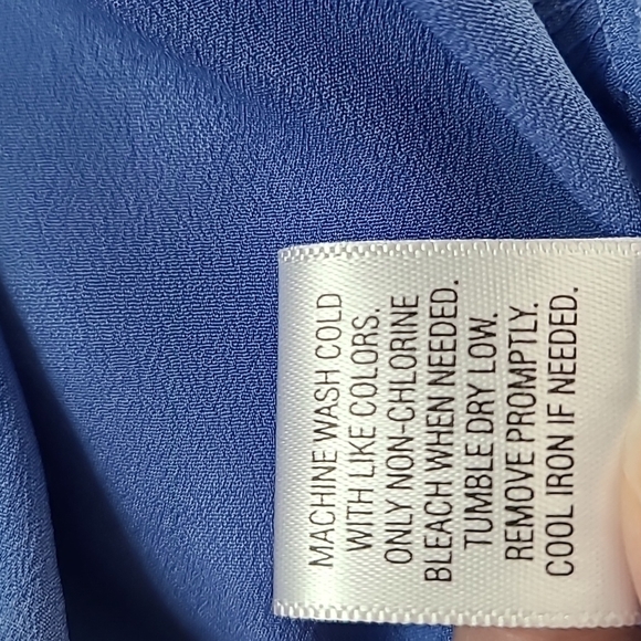 APT 9 Blue flowing short sleeve blouse, sz Petite Medium - Picture 6 of 6